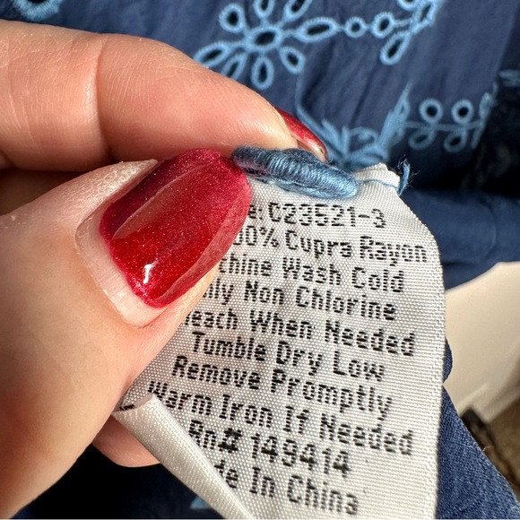 Johnny Was Embroidered Eyelet Mini Shift Dress Small Navy Blue - Picture 13 of 16